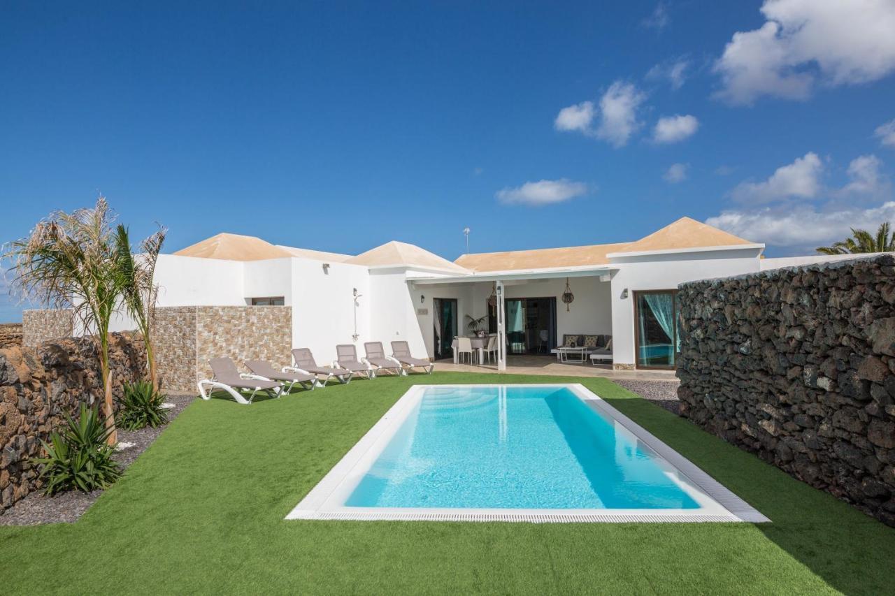 Villa Era Cotillo